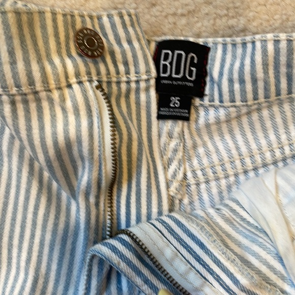 BDG Urban Outfitters High-Rise shorts - Picture 4 of 5